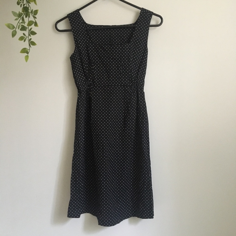 🎉HP🎉 Black & White Polka Dot Maternity Dress SM